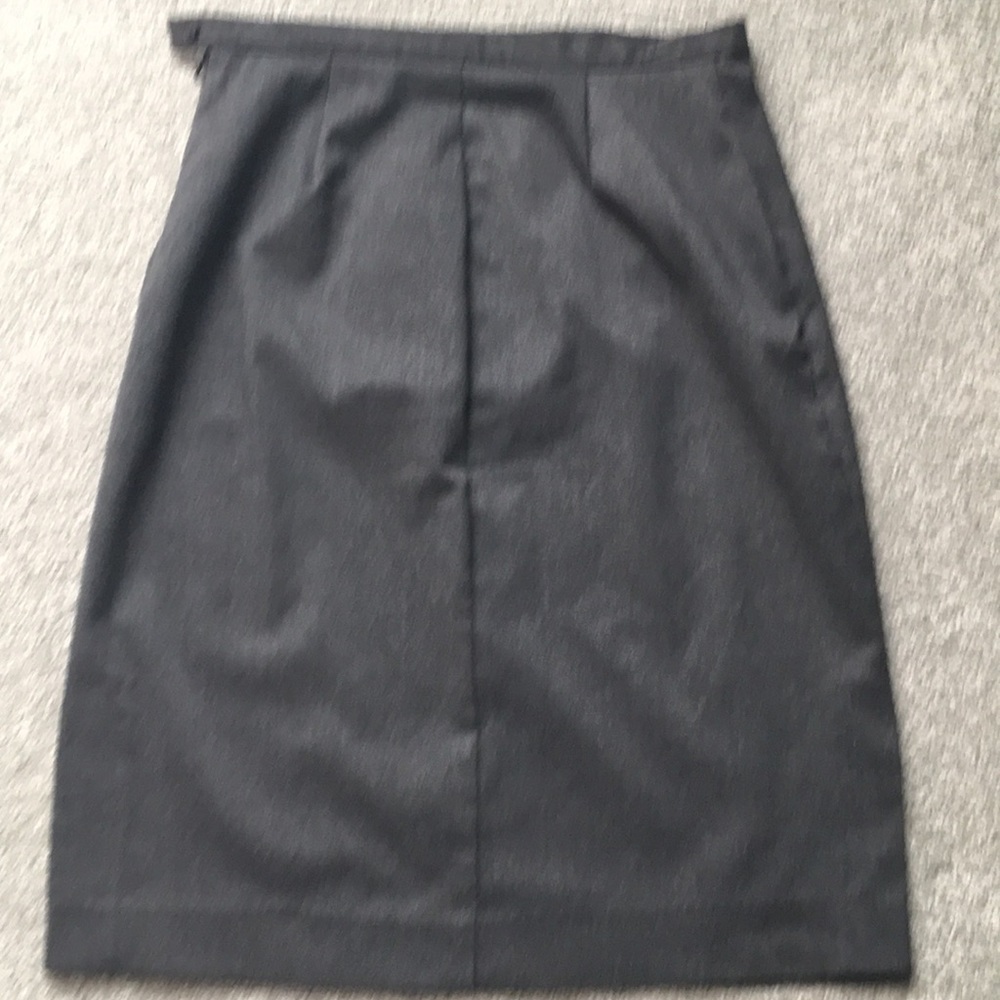 Old Navy Pencil Skirt - Picture 4 of 7